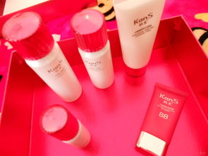 化妝品與辦公用品 職場女性的優(yōu)雅兩翼